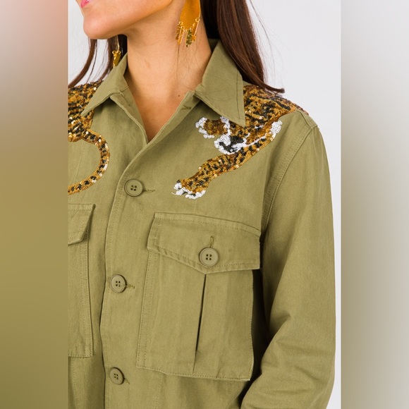 {SOLD} SEQUIN TIGER CARGO POCKET FRONT UTILITY JACKET - OLIVE - Picture 5 of 12